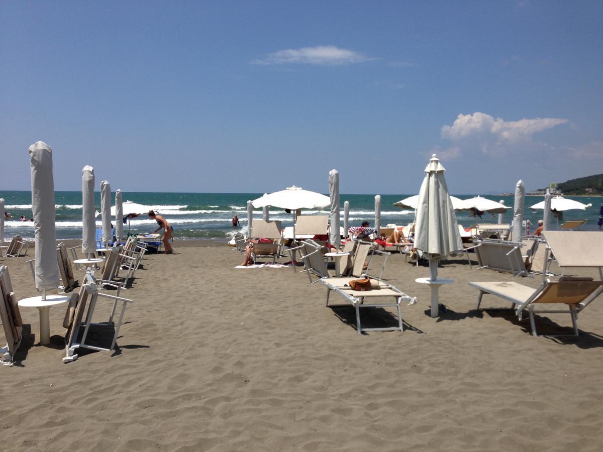 Hotel Alba Shëngjin Buitenkant foto