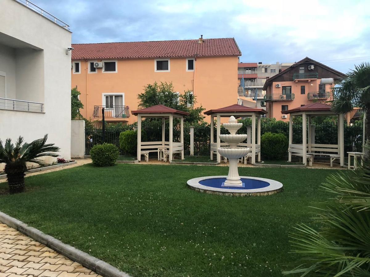 Hotel Alba Shëngjin Buitenkant foto